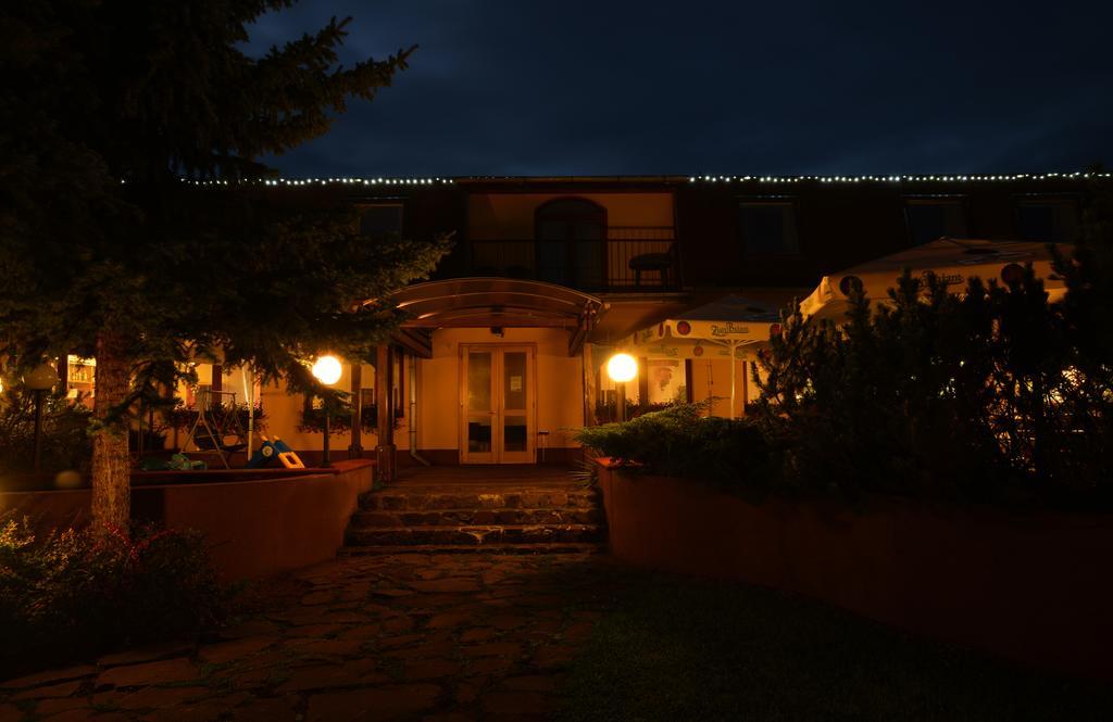 Penzion Agrothermal Besenova Exterior foto
